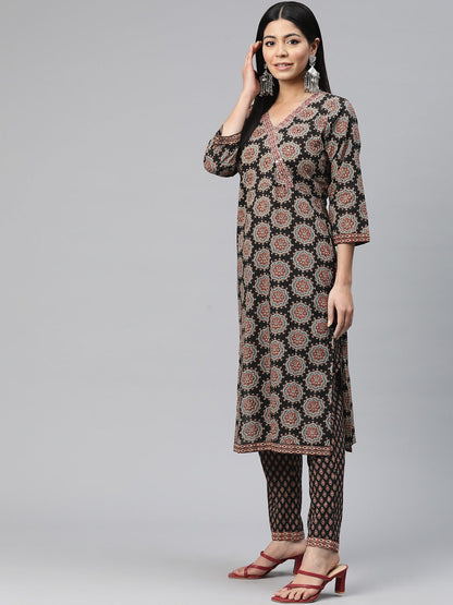 Straight Style Cotton Fabric Black Color Floral Printed Kurti With Palazzo And Dupatta With Thread Work
