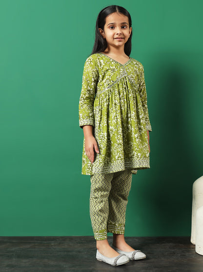 Anarkali Style Cotton Fabric Green Color Floral Printed Kurti And Palazzo With Gotta Lace Work