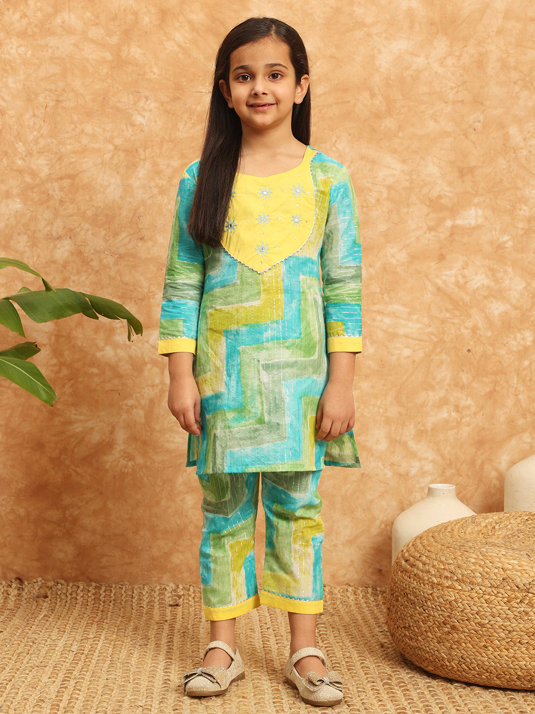 Straight Style Cotton Fabric Green Color Printed Kurti And Palazzo With Gotta Work