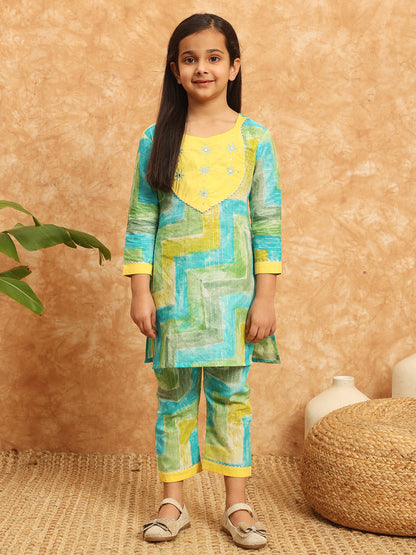 Straight Style Cotton Fabric Green Color Printed Kurti And Palazzo With Gotta Work