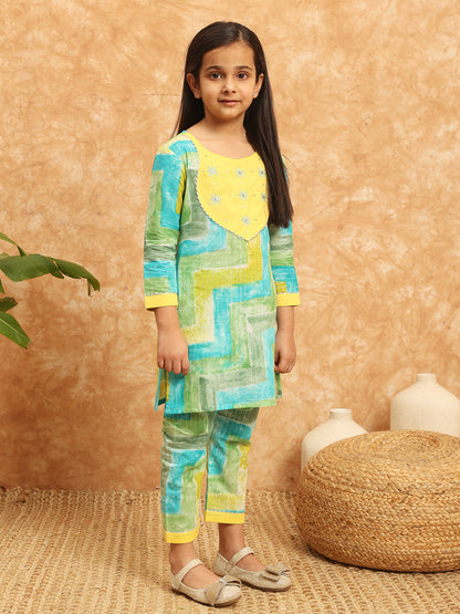 Straight Style Cotton Fabric Green Color Printed Kurti And Palazzo With Gotta Work