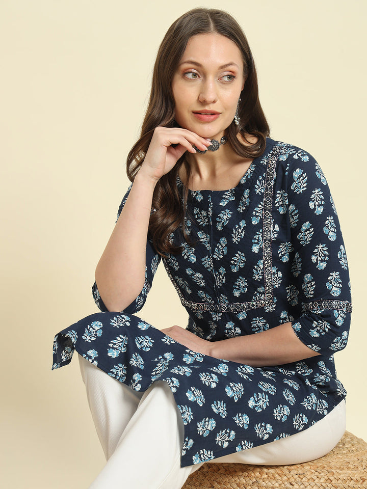 Cotton Printed &amp; Embroidery Straight Kurta
