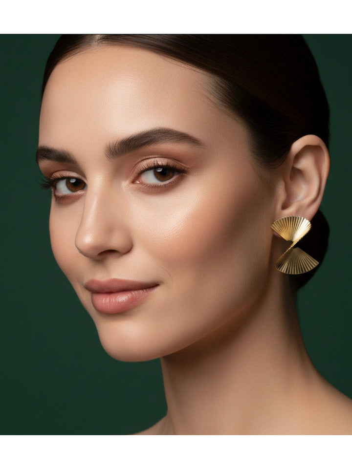 Women Gold Plated Twisted Fan Earing