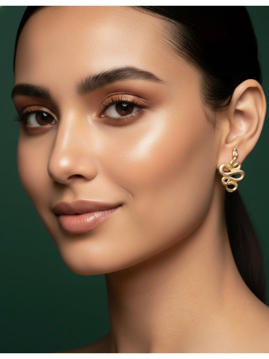 Women Serpenti Shaped Earing