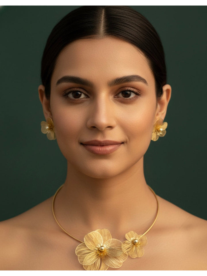 Women Contemporary  Statement  Necklace With Earrings