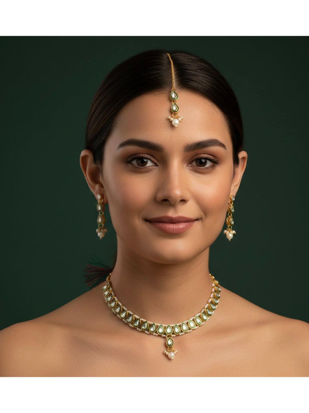 Women Emerald Kundan Necklace With Earrings &amp; Mang Tika