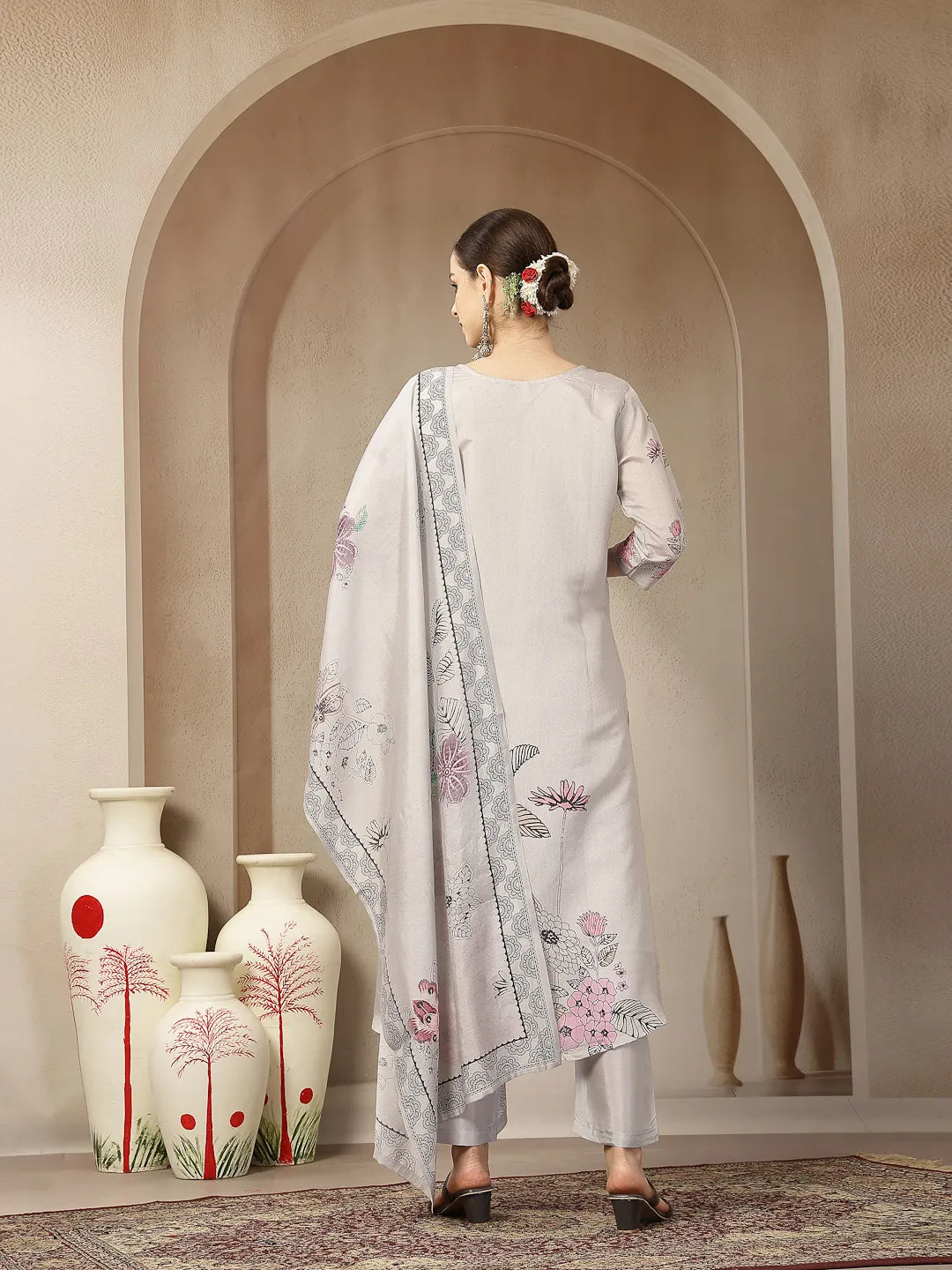 Mul Chanderi Light Grey Kurta Dupatta Pant Set