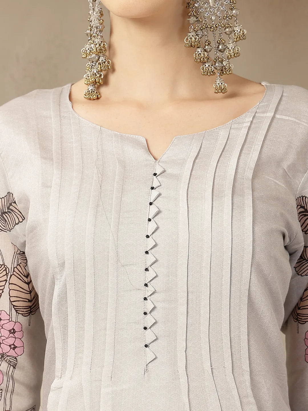 Mul Chanderi Light Grey Kurta Dupatta Pant Set