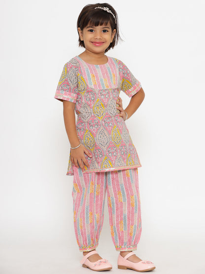 Straight Style Cotton Fabric Pink Color Floral Printed Kurta And Pyjama With Gota Work