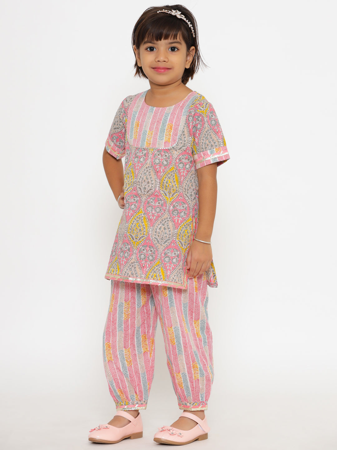 Straight Style Cotton Fabric Pink Color Floral Printed Kurta And Pyjama With Gota Work