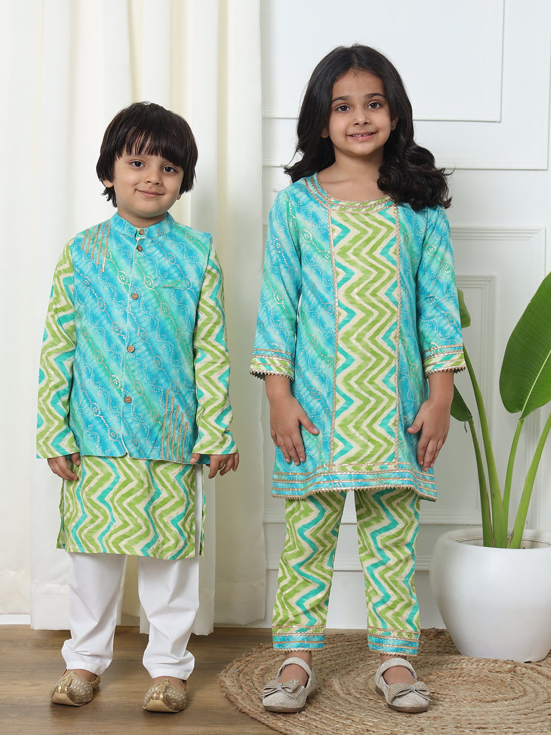 Boys Straight Style Rayon Fabric Blue And Green Color Bandhej Printed Kurta With Pyjama And Nehru Jacket
