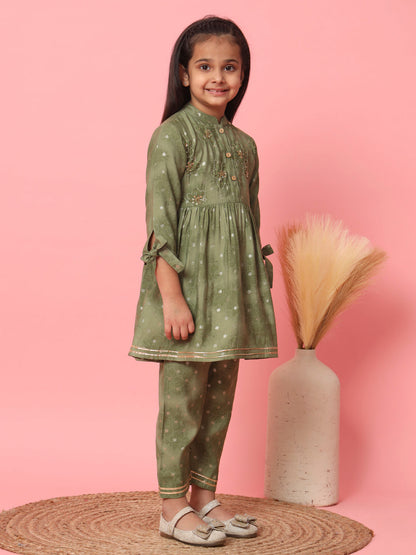 Girls Frock Style Cotton Fabric Green Color Floral Printed Kurti And Pyjama With Gotta Lace And Zari Work Work