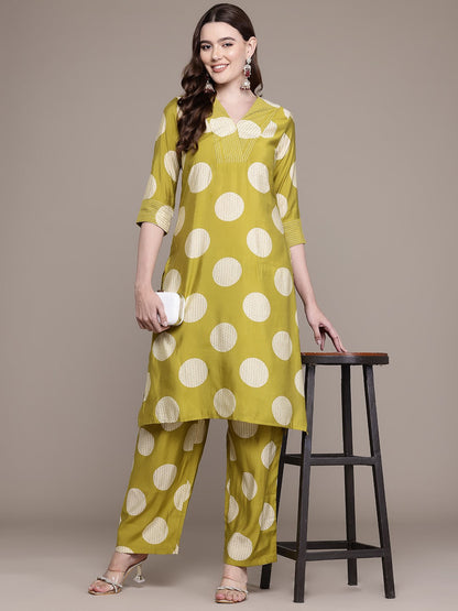 Straight Style Silk Fabric Green Colour Kurta With Bottom
