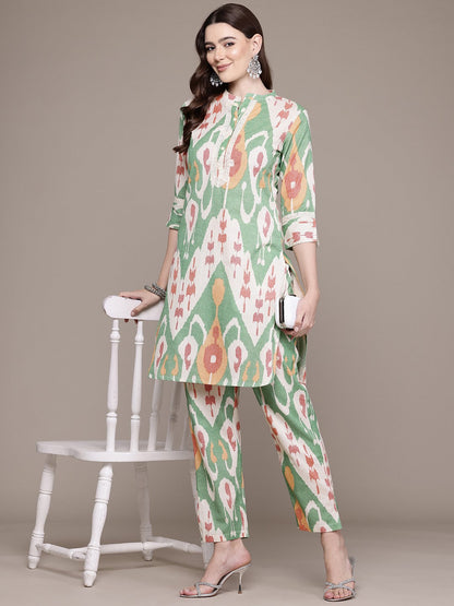 Straight Style Cotton Fabric Green Colour Kurta With Bottom