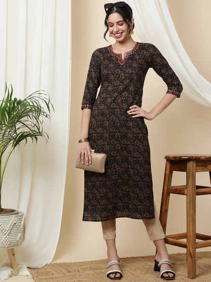Cotton  Calf Length Printed Straight 3/4 Sleeves Round Kurta