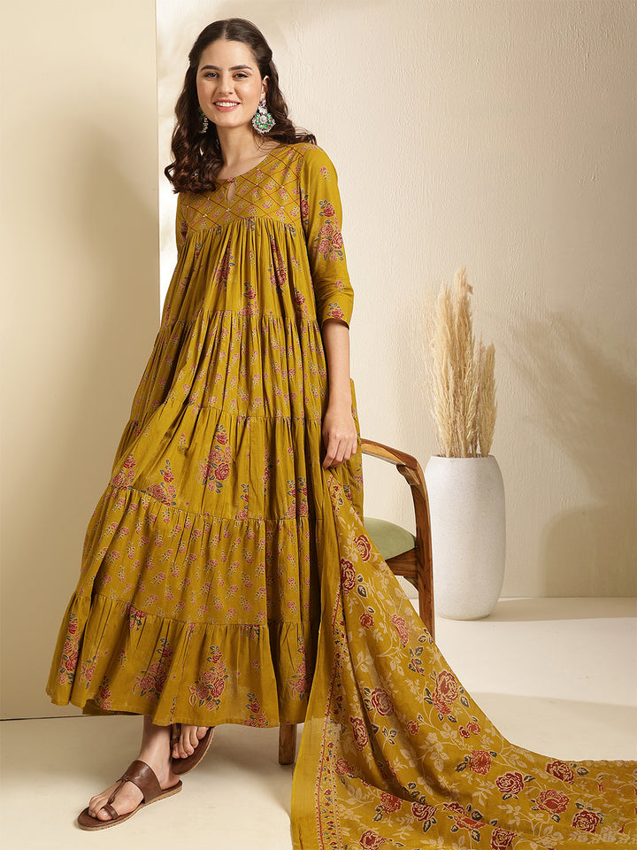 Cotton Calf Length Printed 3/4 Sleeve Key Hole Neck Tiered Kurta Bottom With Dupatta