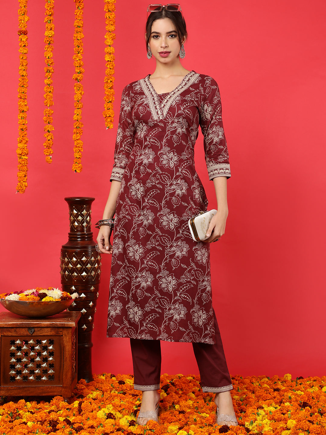 Rayon  Calf Length Printed Straight 3/4 Sleeves V-Neck Kurta Bottom Set