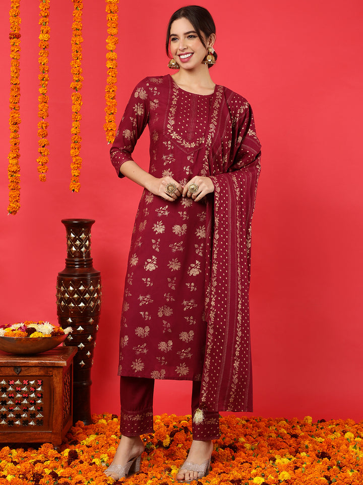Rayon Calf Length Printed Straight 3/4 Sleeves Round Neck Kurta Bottom Dupatta Set