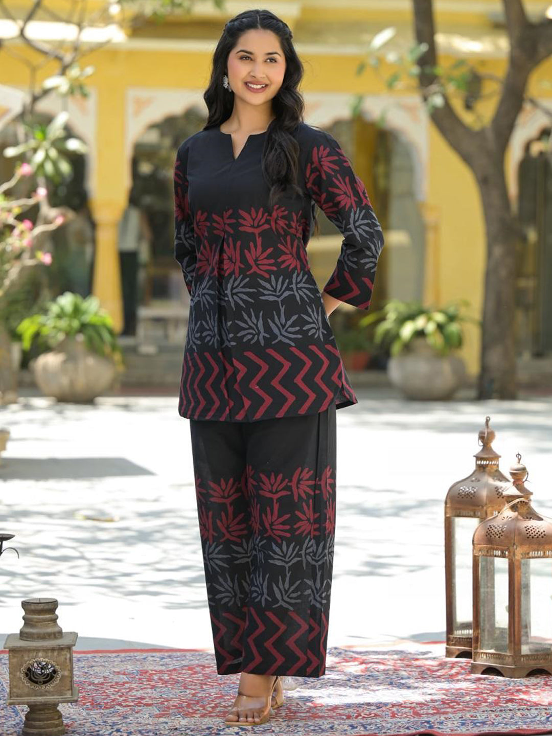 Curved Style Cotton Fabric Black Color Co-Ord Set
