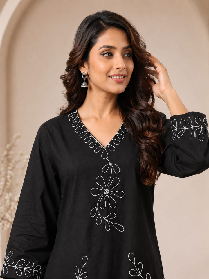 Cotton Embroidery Three-Quarter Sleeves Kurta Sets