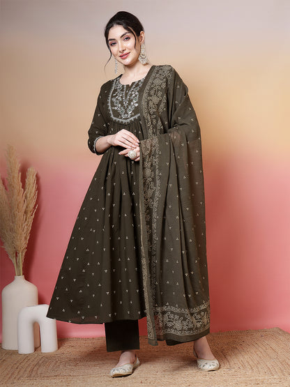 Cotton Calf Length Printed 3/4 Sleeves Round Neck Semi-Flared Kurta Suit Set