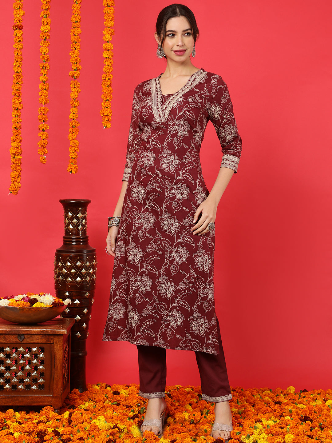 Rayon  Calf Length Printed Straight 3/4 Sleeves V-Neck Kurta Bottom Set