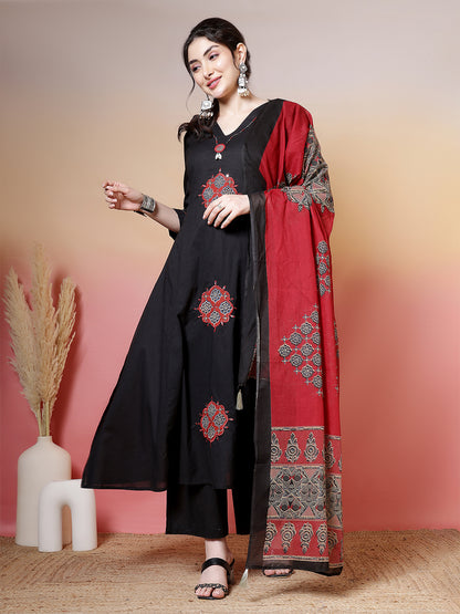 Rayon Calf Length Solid 3/4 Sleeves V-Neck Flared Kurta Suit Set