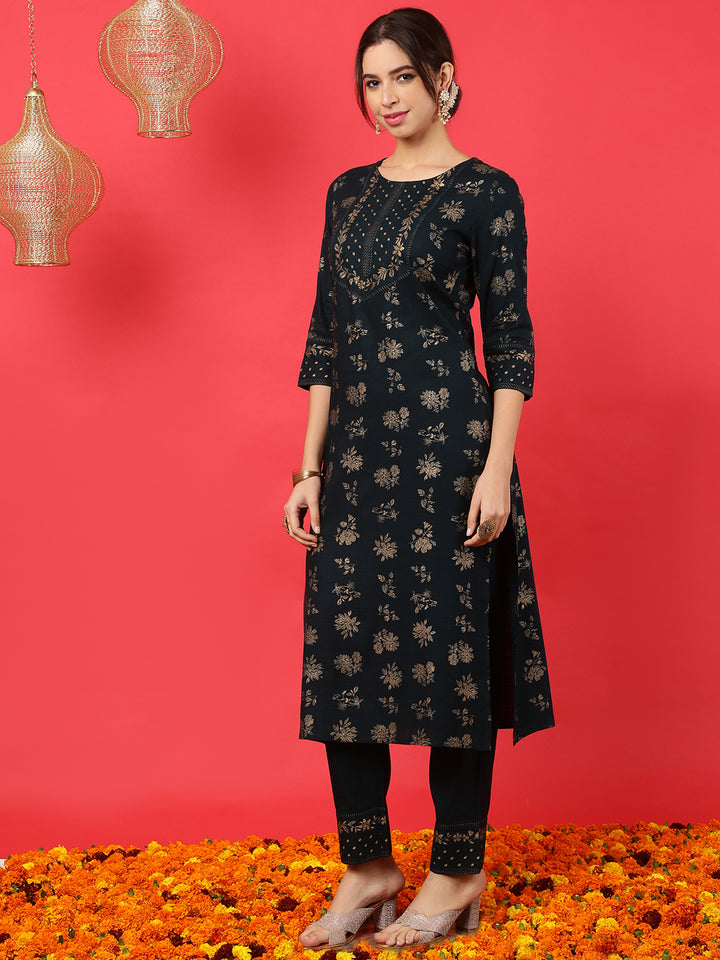 Rayon Calf Length Printed Straight 3/4 Sleeves Round Neck Kurta Bottom Dupatta Set