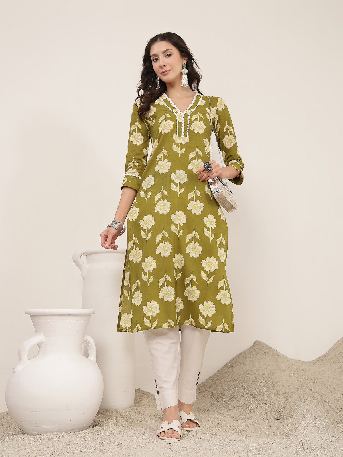 Cotton Calf Length Printed 3/4 Sleeves V-Neck Kurta