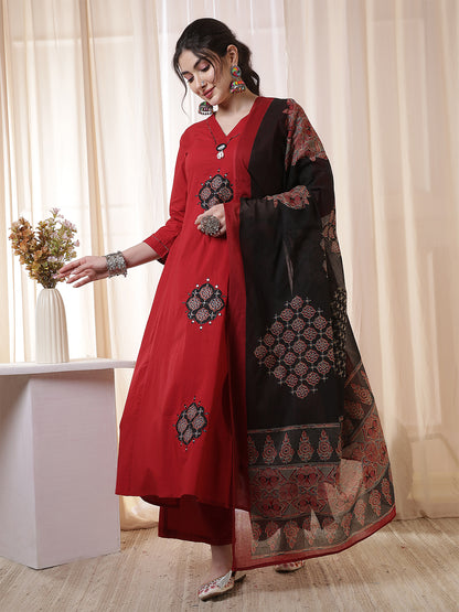 Rayon Calf Length Solid 3/4 Sleeves V-Neck Flared Kurta Suit Set