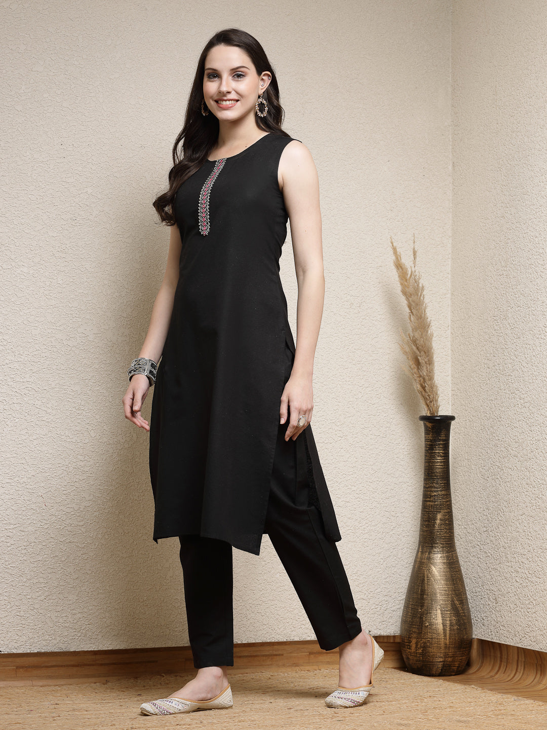 Embroiderd Cotton Blend Straight Kurta Pant Set