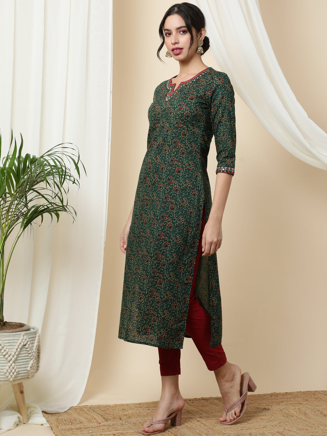 Cotton  Calf Length Printed Straight 3/4 Sleeves Round Kurta