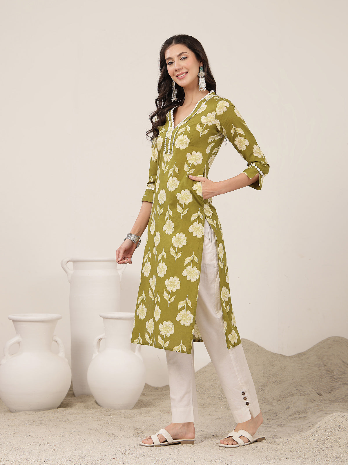 Cotton Calf Length Printed 3/4 Sleeves V-Neck Kurta