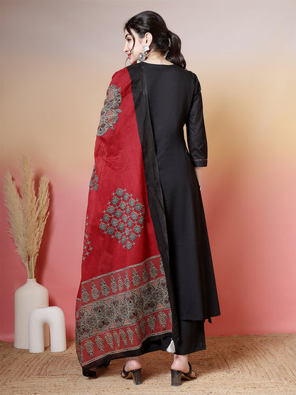 Rayon Calf Length Solid 3/4 Sleeves V-Neck Flared Kurta Suit Set