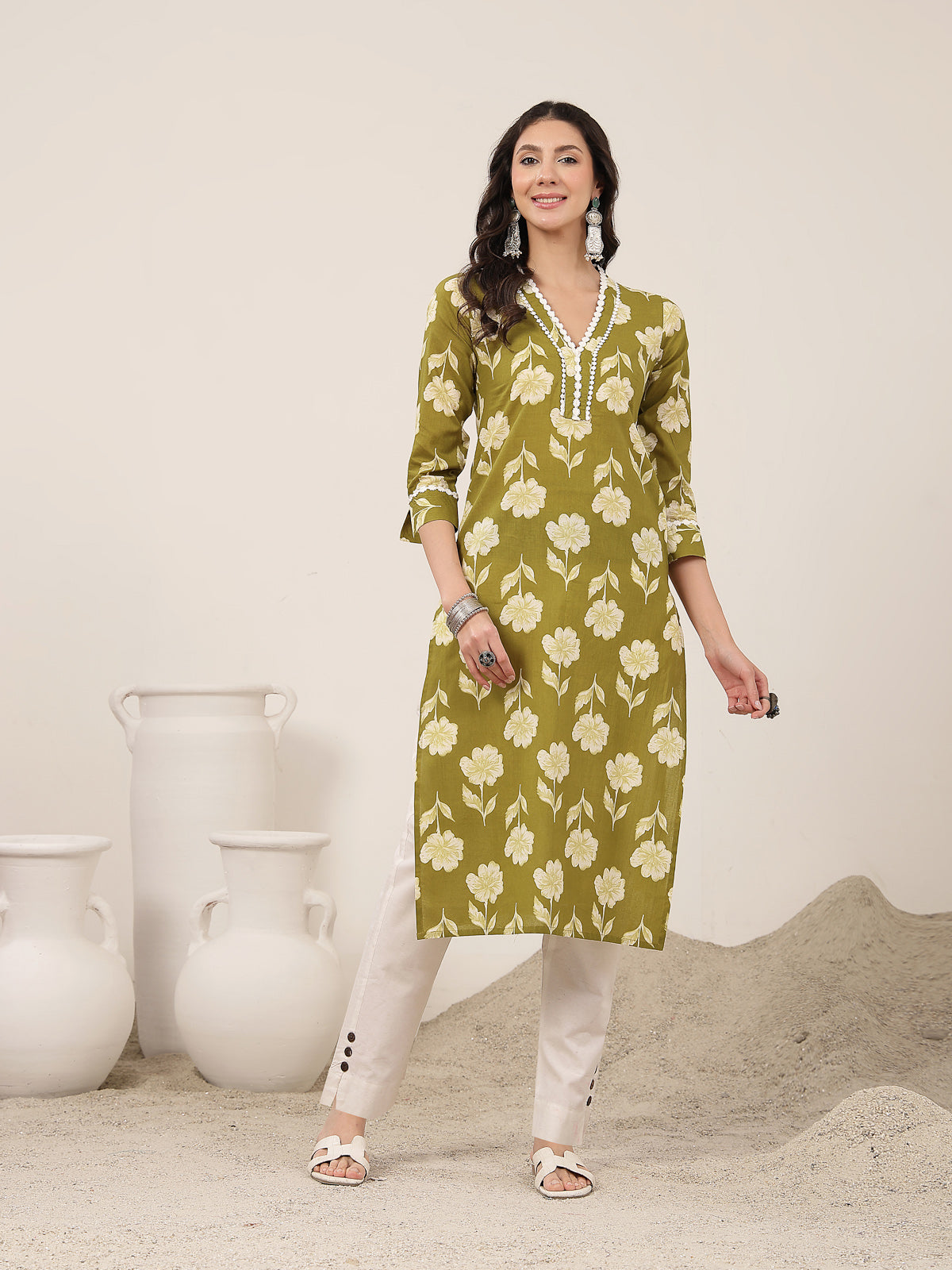 Cotton Calf Length Printed 3/4 Sleeves V-Neck Kurta