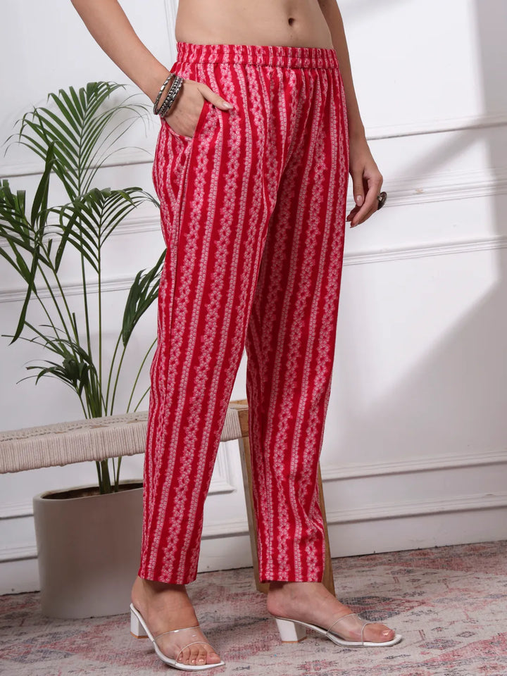 Pink Pure Cotton Floral Print Kantha Work Straight Kurta Pant Set