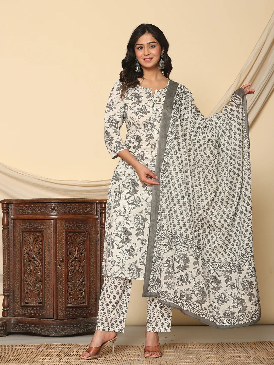 Grey Pure Cotton Kurta Dupatta Pant Set