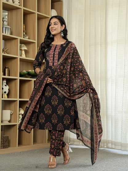 Women's Black Cotton Black Pure Cotton Ethnic Motifs Kantha Work Kurta Dupatta Pant Set by Yufta, suitable for wholesale buyers, boutiques, retailers, resellers and bulk fashion orders from Trendphoria