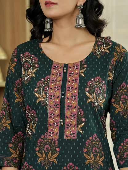 Green Pure Cotton Ethnic Motifs Kantha Work Kurta Dupatta Pant Set