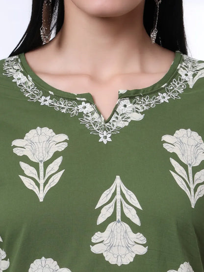 Green Pure Cotton Floral Thread Work Kurta Dupatta Pant Set
