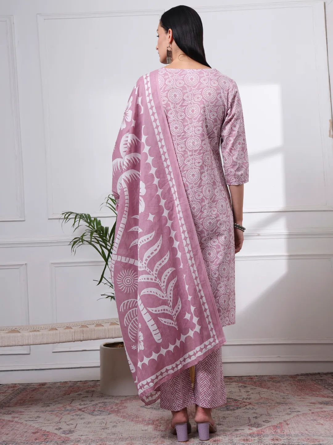 Mauve Pure Cotton Ethnic Motifs Thread Work Kurta Dupatta Pant Set