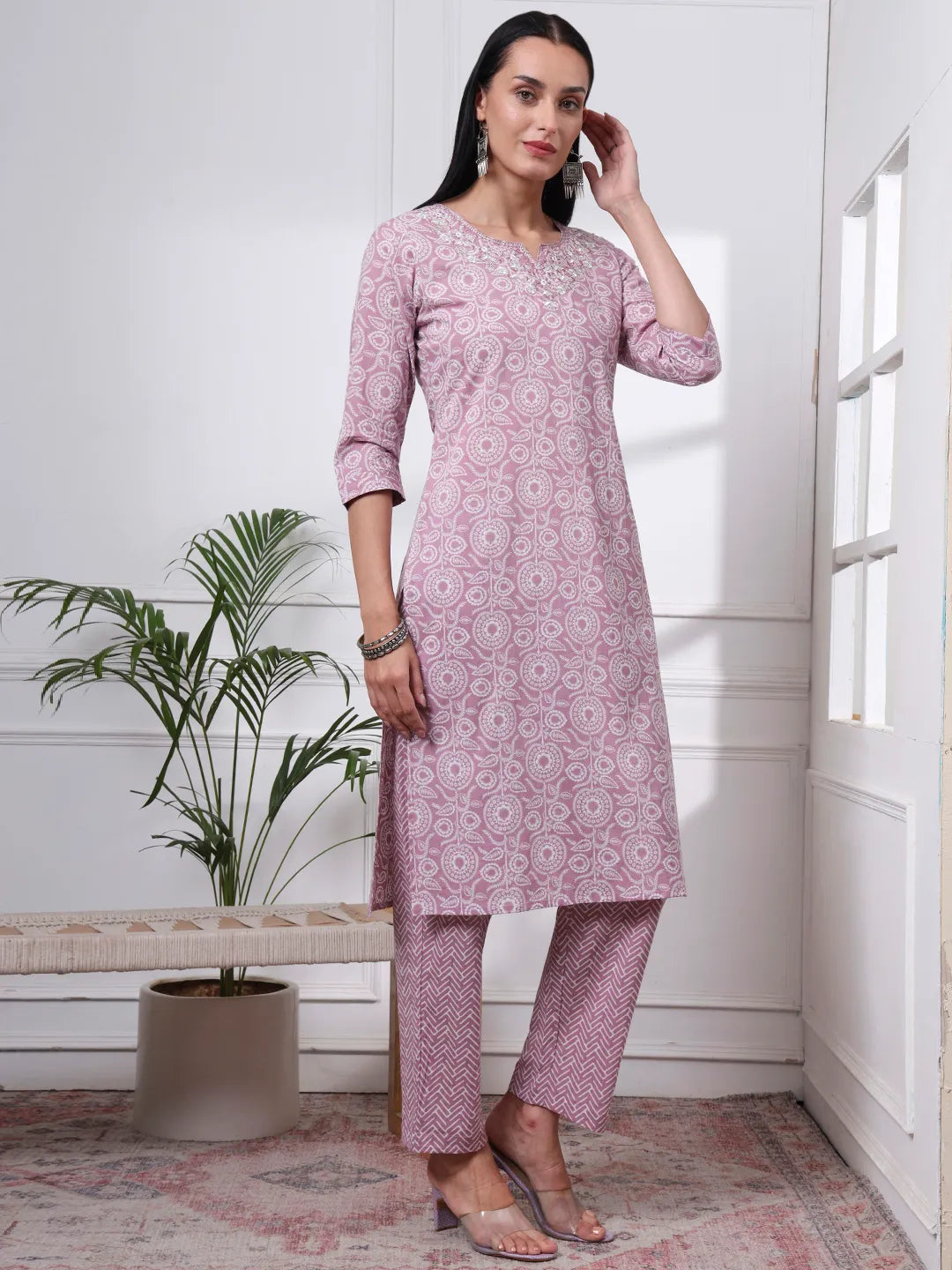 Mauve Pure Cotton Ethnic Motifs Thread Work Kurta Dupatta Pant Set
