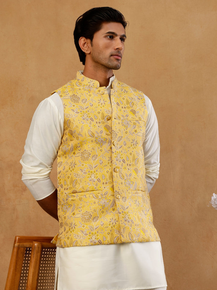 Men Floral Woven Silk Blend Nehru Jacket