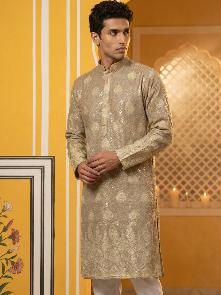 Embroidered Cotton-Blend Kurta With Paisley Design