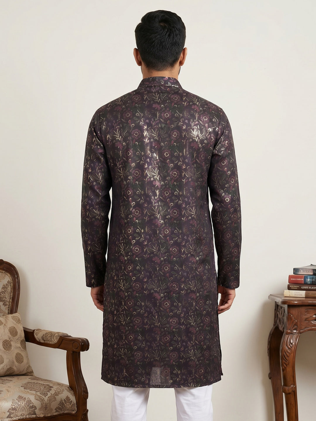 Men Cotton Blend Kurta With Foil Print