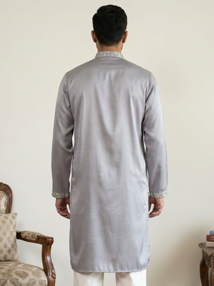 Embroidered Silk Blend Traditional Kurtas