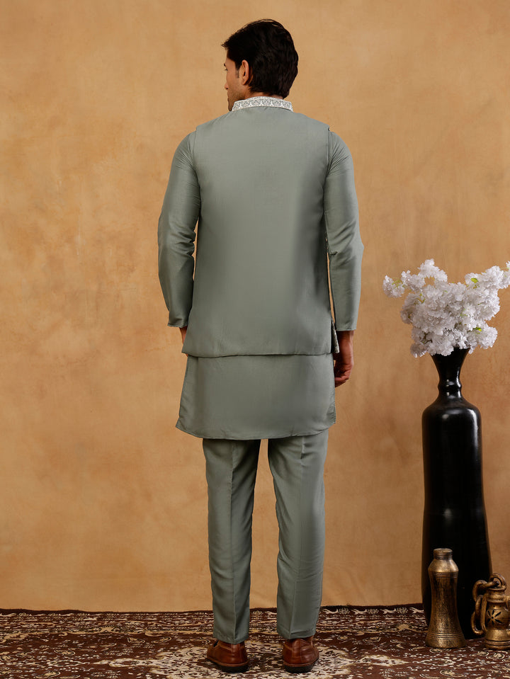 Men’S Kurta Pyjama With Embroidered Waistcoat
