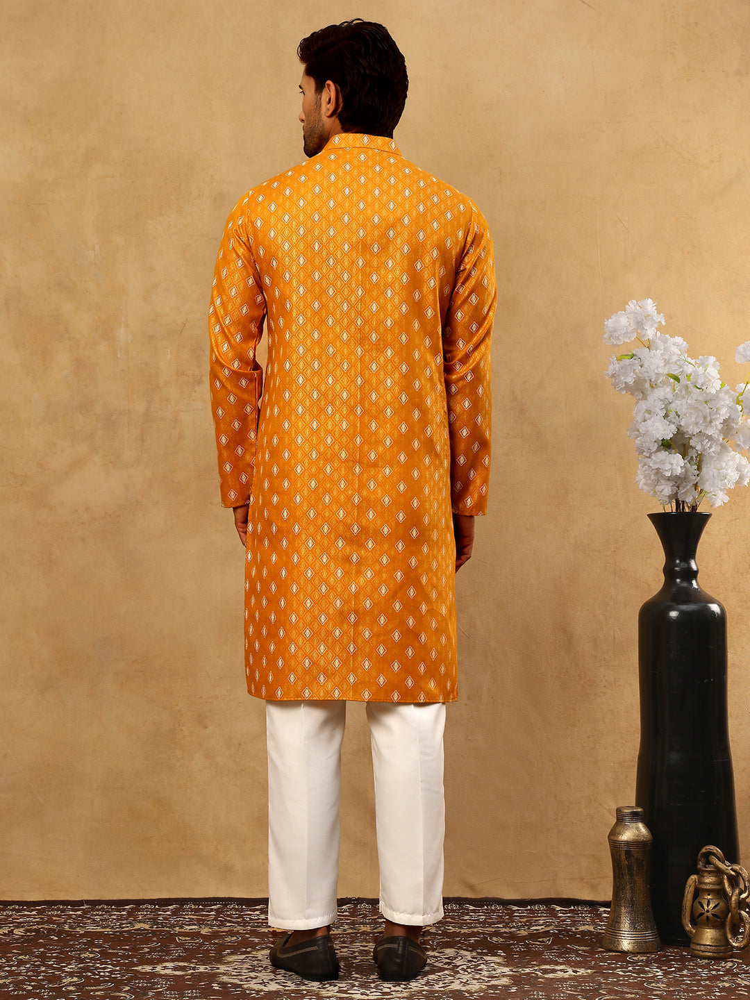 Classic Ethnic Print Cotton Blend Kurta Pyjama Set
