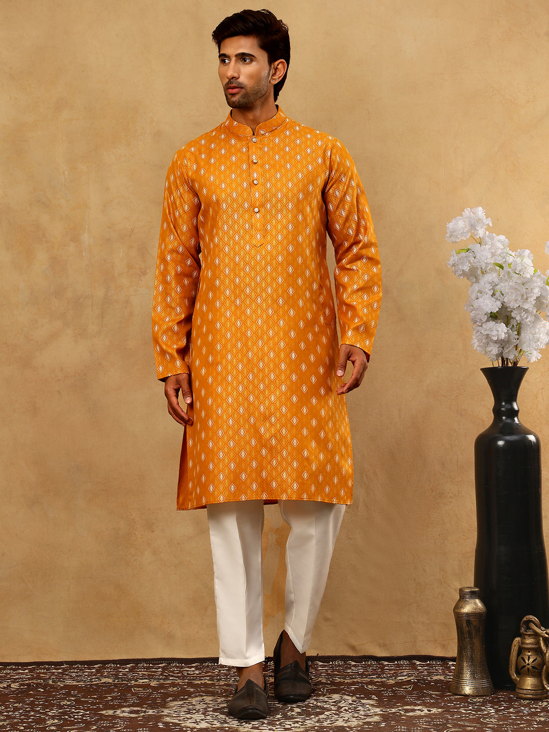 Classic Ethnic Print Cotton Blend Kurta Pyjama Set