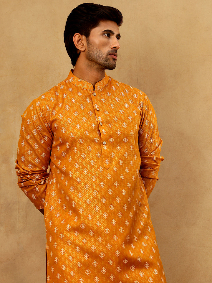 Classic Ethnic Print Cotton Blend Kurta Pyjama Set